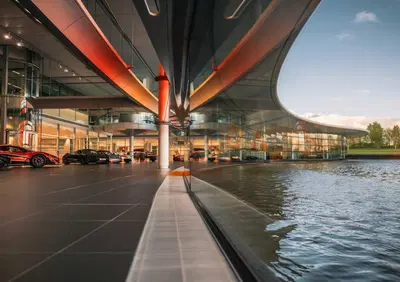 McLaren conquista Hollywood: ecco perché il quartier generale del team F1 è la star segreta dei blockbuster