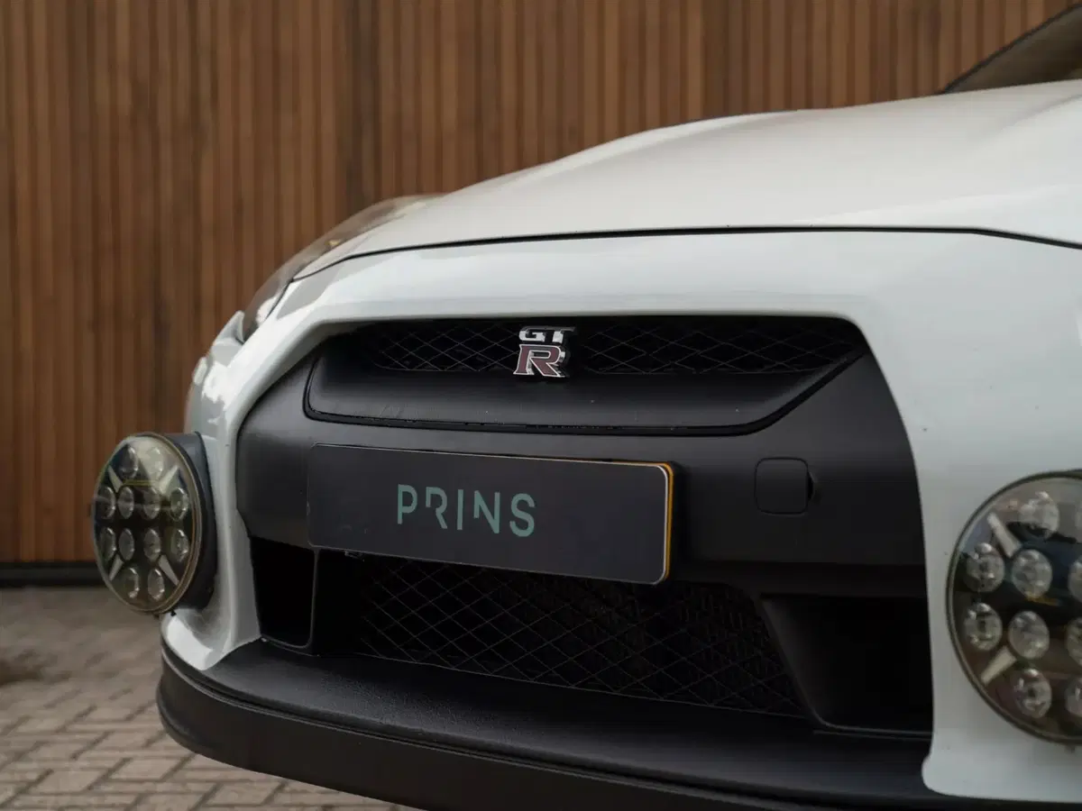 Nissan GT-R off-road: 600 CV, assetto rialzato… ma nessuno la compra (8)