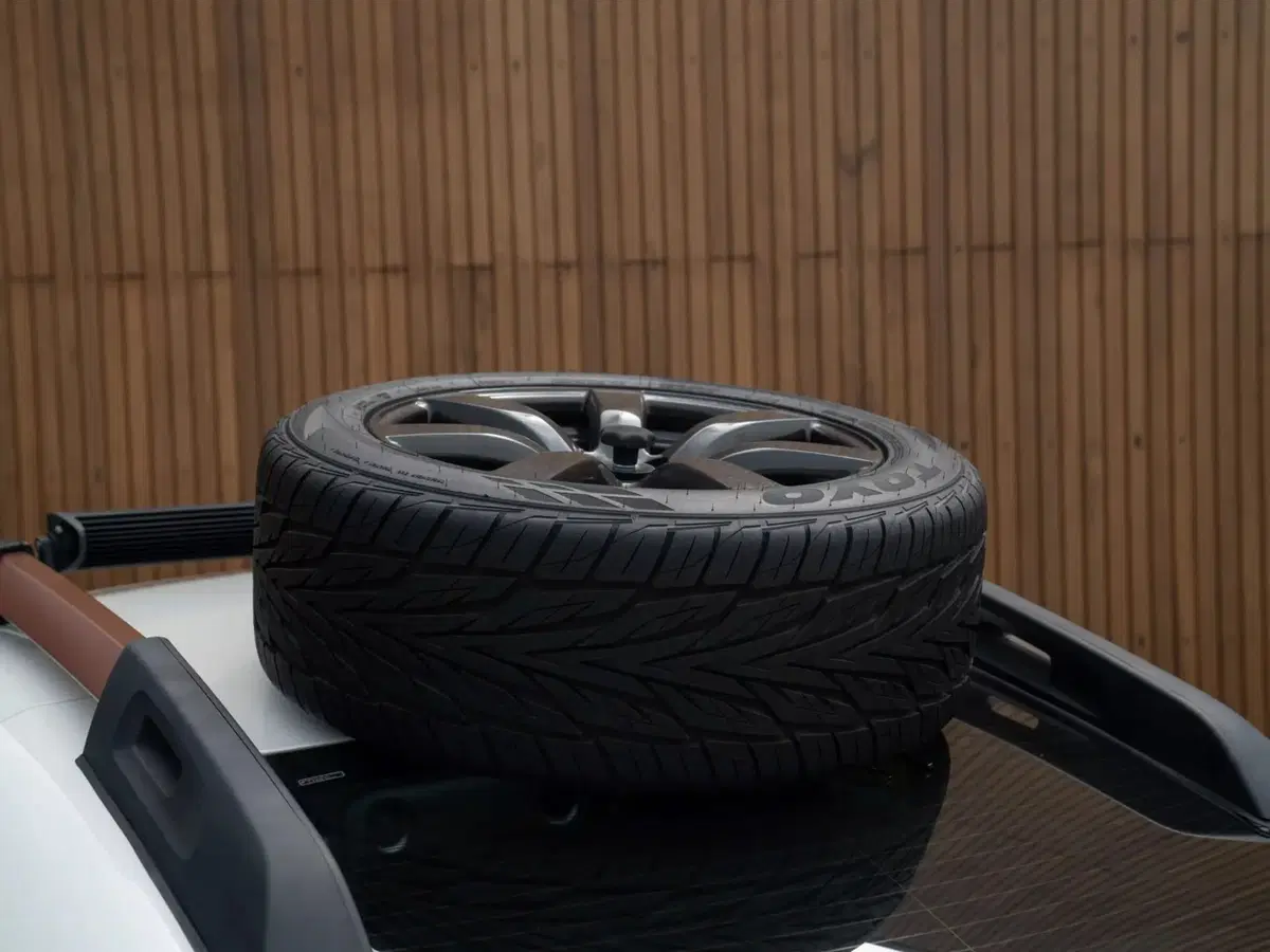 Nissan GT-R off-road: 600 CV, assetto rialzato… ma nessuno la compra (14)
