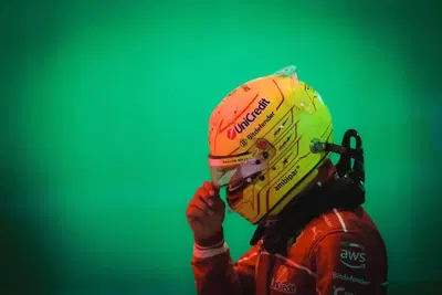 Il 2025 &egrave; stato il peggior anno in F1 per Lewis Hamilton. Ma cosa &egrave; andato davvero storto al debutto con la Ferrari? 