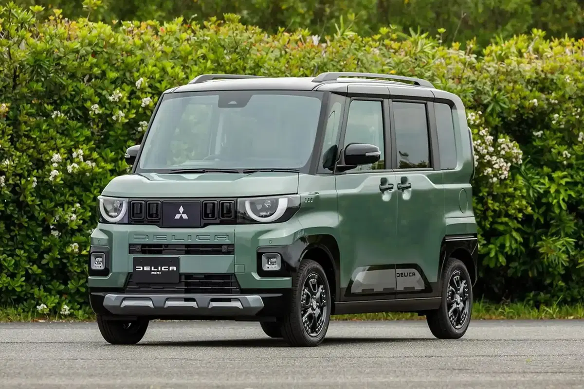 Mitsubishi Delica Mini: con il kit Damd diventa una baby Pajero anni '80 ed è irresistibile (8)