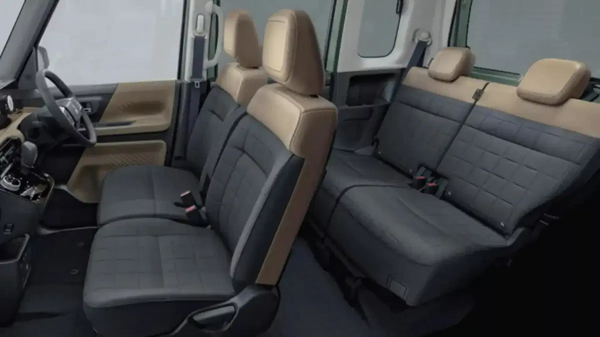 Mitsubishi Delica Mini (5)