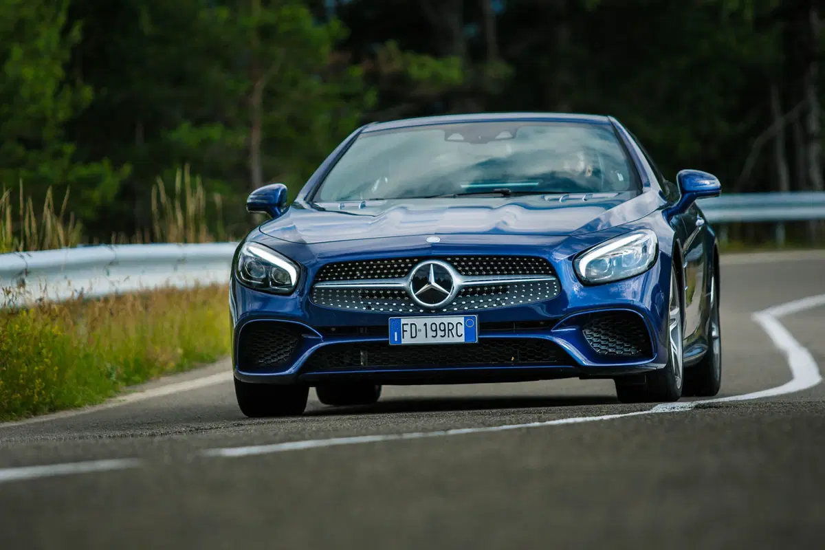 Mercedes-Benz SL restyling: i prezzi e i dettagli della gamma completa (17)