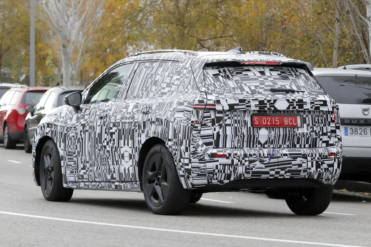 Skoda Epiq 2026, prime immagini del mini SUV elettrico da 400 km (10)