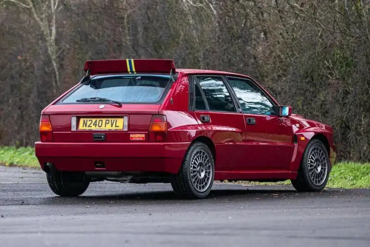 Lancia Delta HF Integrale Edizione Finale 1995 all’asta: perché è il “Deltone” più desiderato dai collezionisti (3)