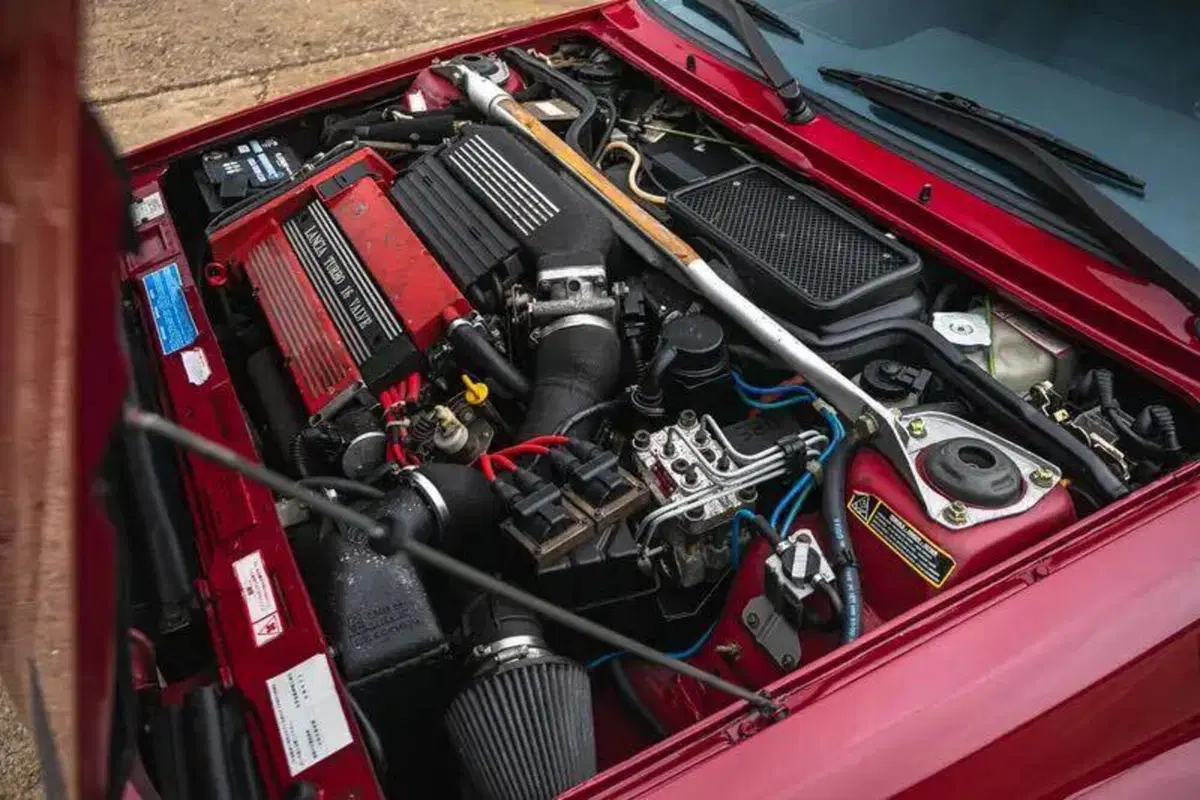 Lancia Delta HF Integrale Edizione Finale 1995 all’asta: perché è il “Deltone” più desiderato dai collezionisti (4)