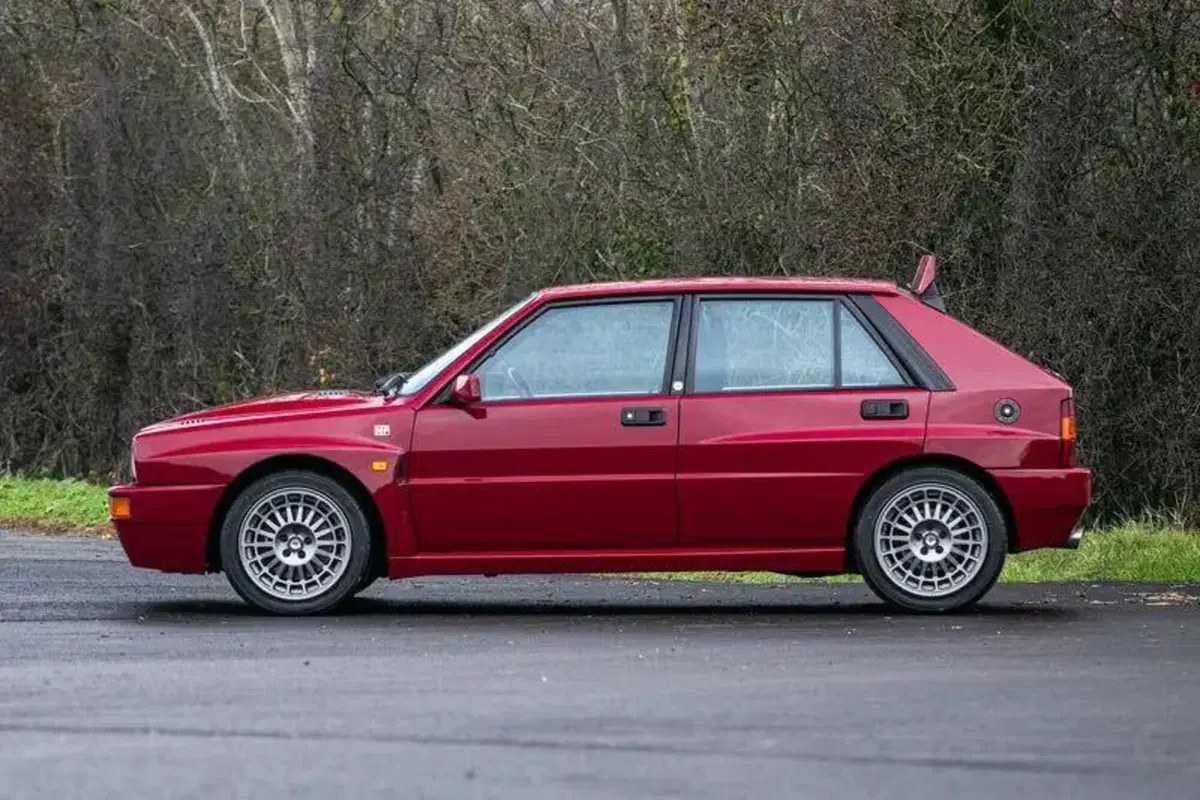 Lancia Delta HF Integrale Edizione Finale 1995 all’asta: perché è il “Deltone” più desiderato dai collezionisti (5)