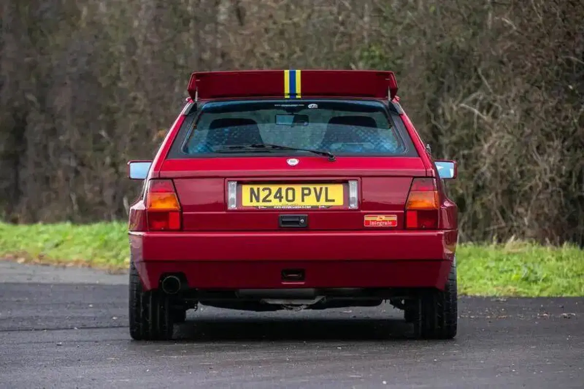 Lancia Delta HF Integrale Edizione Finale 1995 all’asta: perché è il “Deltone” più desiderato dai collezionisti (8)