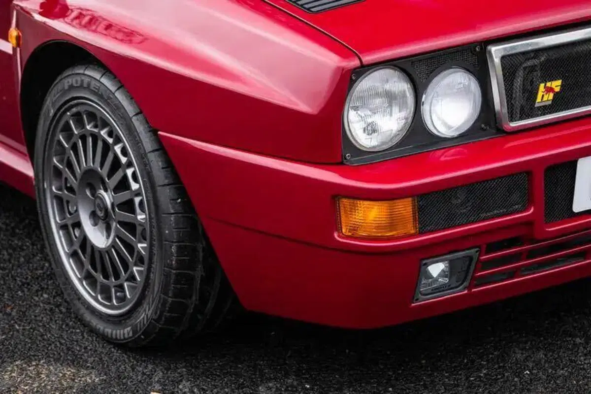 Lancia Delta HF Integrale Edizione Finale 1995 all’asta: perché è il “Deltone” più desiderato dai collezionisti (12)