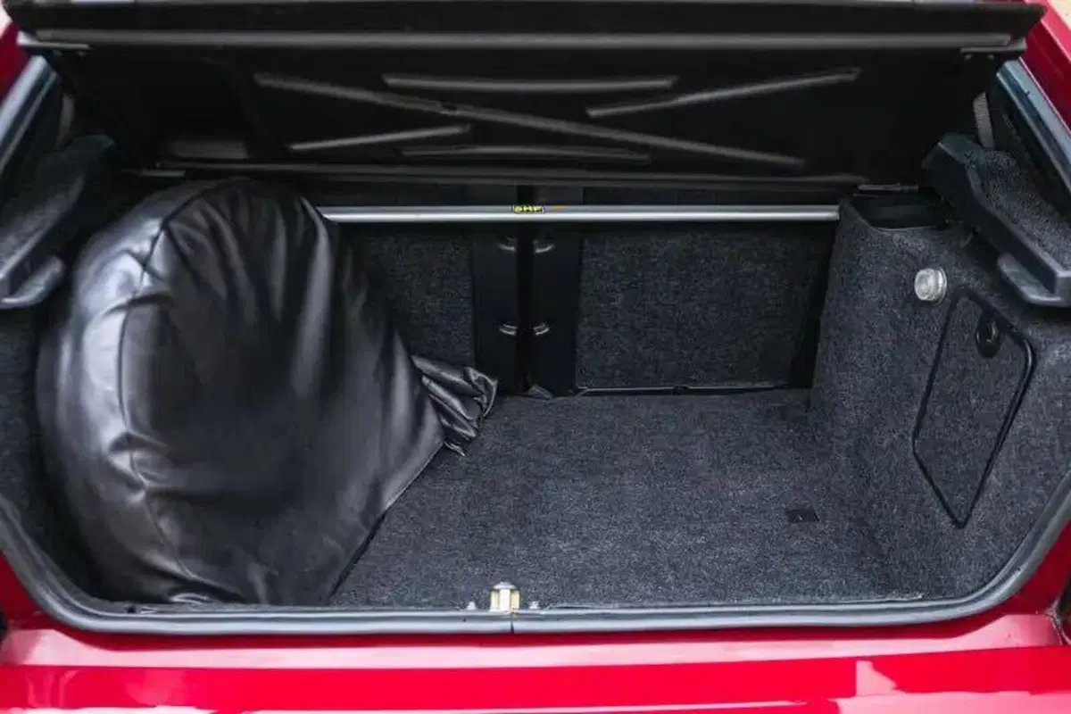 Lancia Delta HF Integrale Edizione Finale 1995 all’asta: perché è il “Deltone” più desiderato dai collezionisti (20)