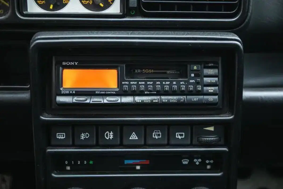 Lancia Delta HF Integrale Edizione Finale 1995 all’asta: perché è il “Deltone” più desiderato dai collezionisti (26)