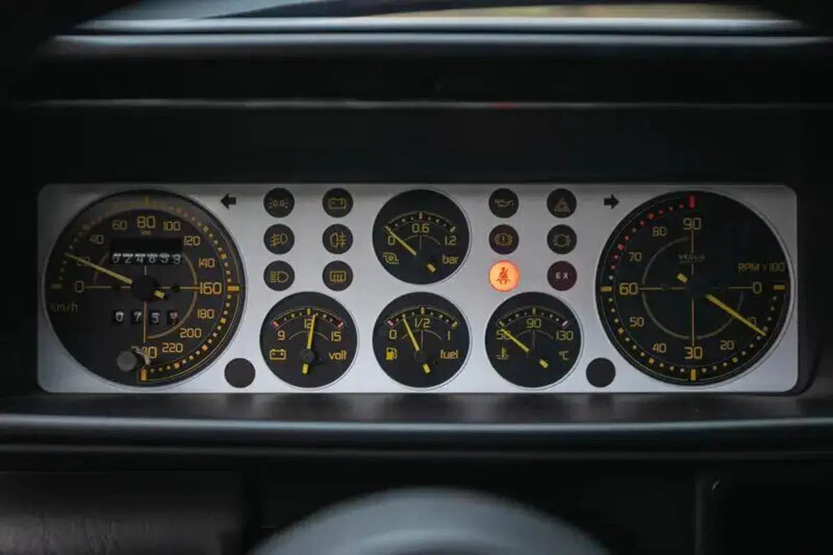 Lancia Delta HF Integrale Edizione Finale 1995 all’asta: perché è il “Deltone” più desiderato dai collezionisti (35)