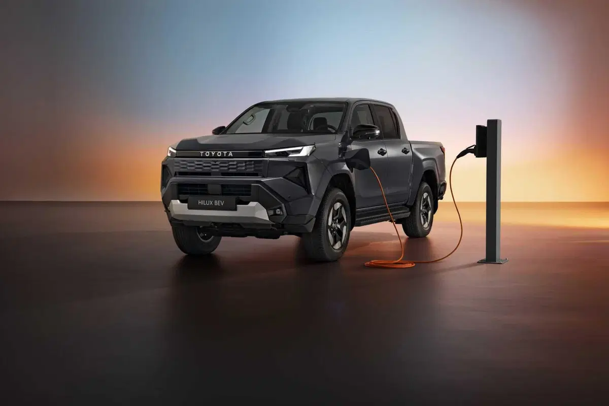 Nuovo Toyota Hilux BEV (12)