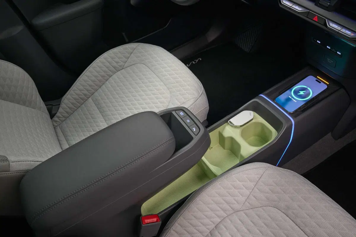 Kia EV2 si mostra per la prima volta dal vivo: ecco la versione finale (4)