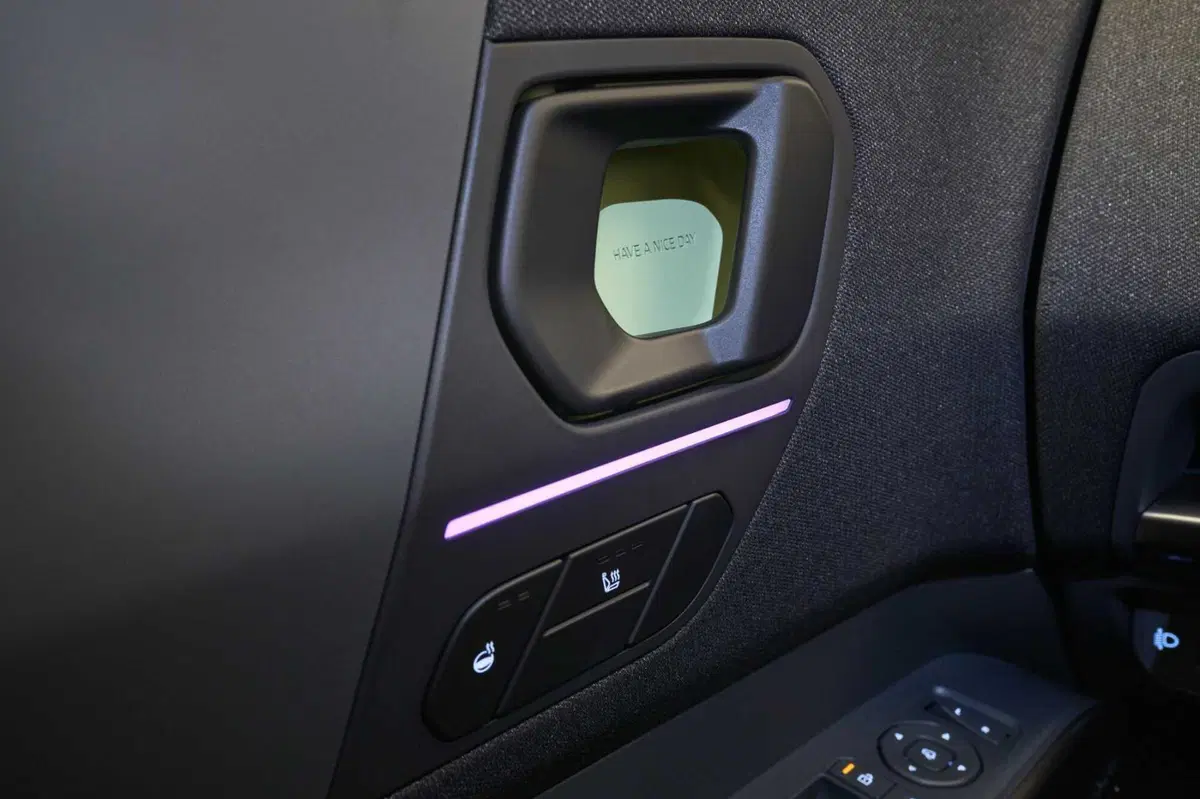 Kia EV2 si mostra per la prima volta dal vivo: ecco la versione finale (21)