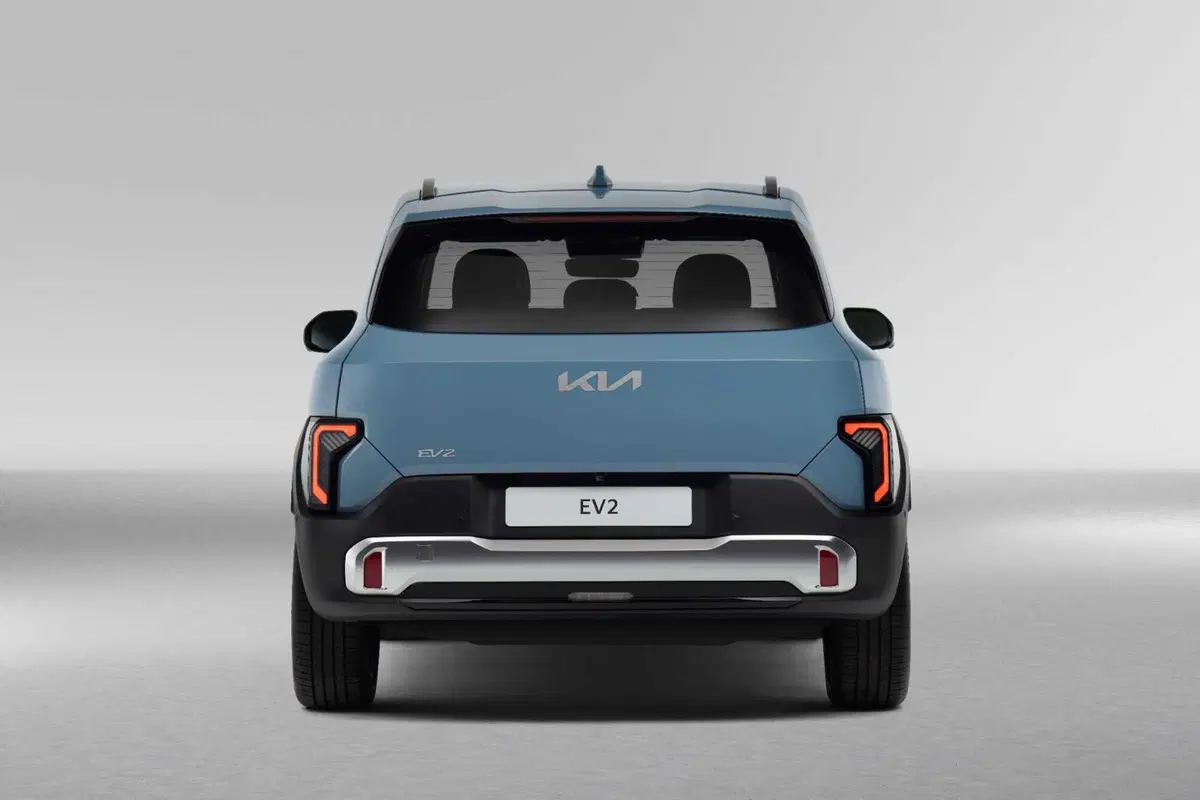 Kia EV2 si mostra per la prima volta dal vivo: ecco la versione finale (33)