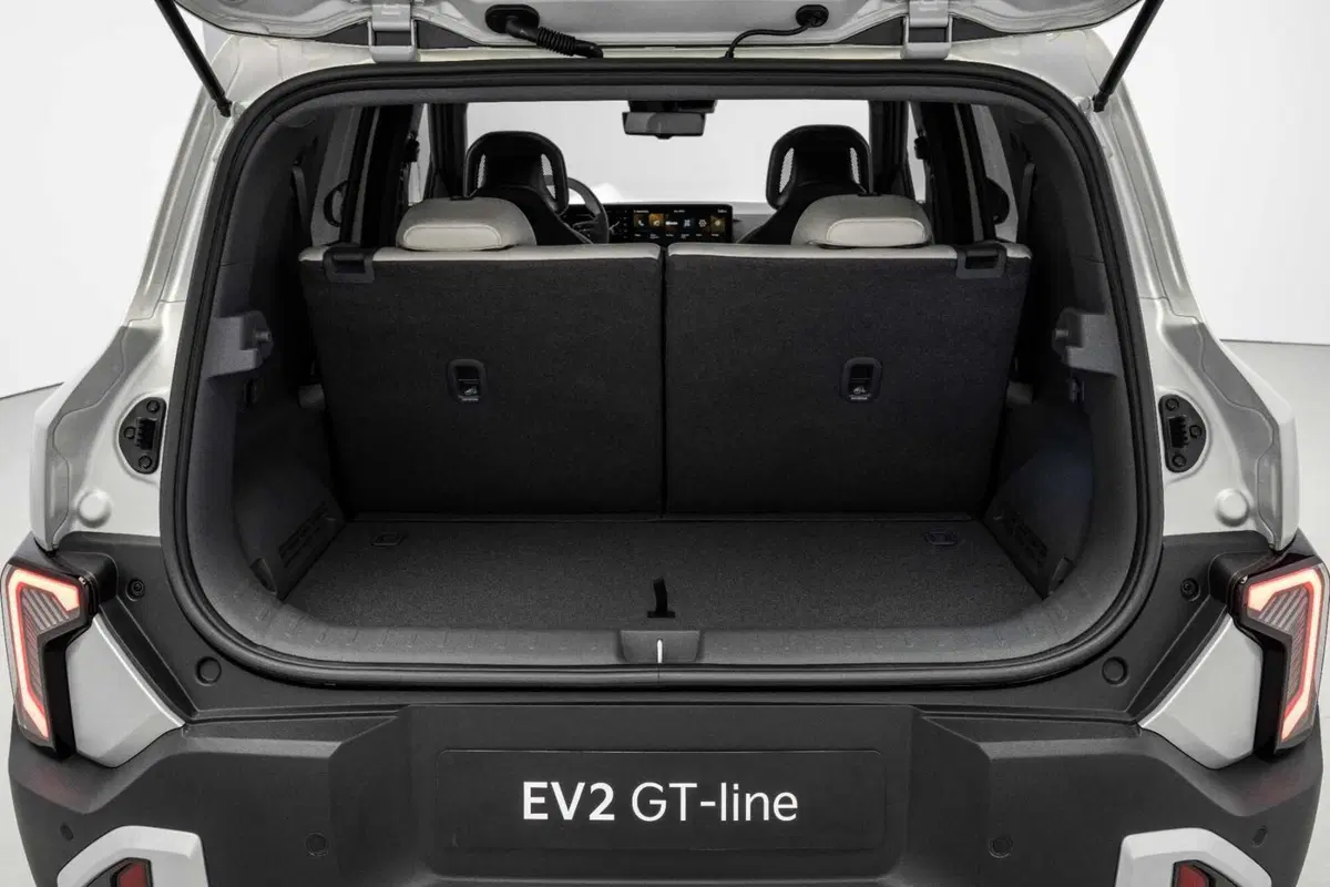 Kia EV2 si mostra per la prima volta dal vivo: ecco la versione finale (48)