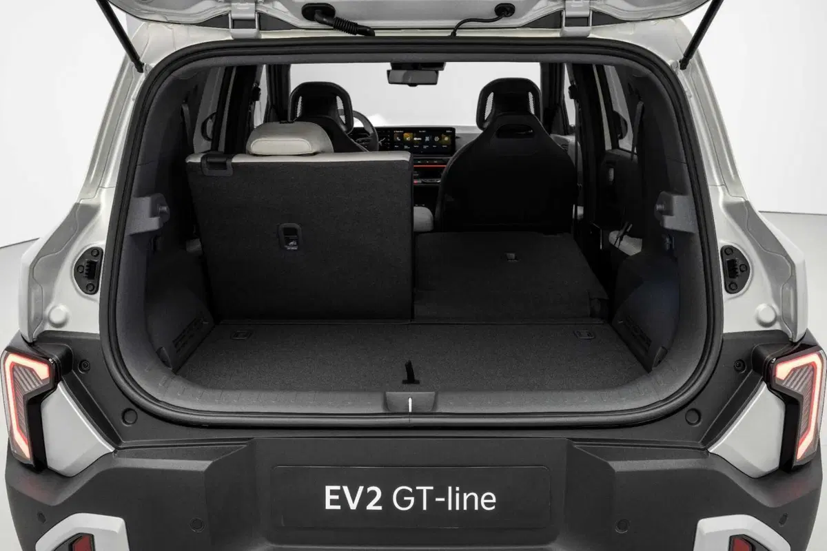 Kia EV2 si mostra per la prima volta dal vivo: ecco la versione finale (50)