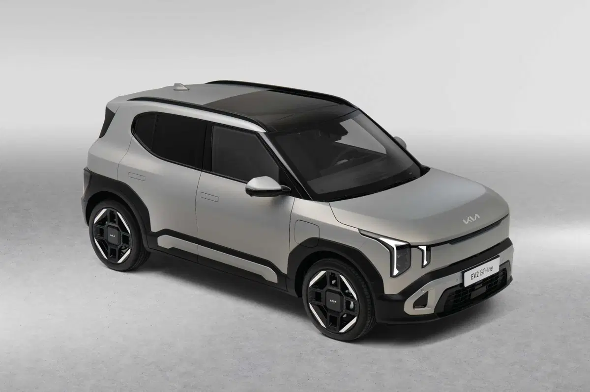 Kia EV2 si mostra per la prima volta dal vivo: ecco la versione finale (56)