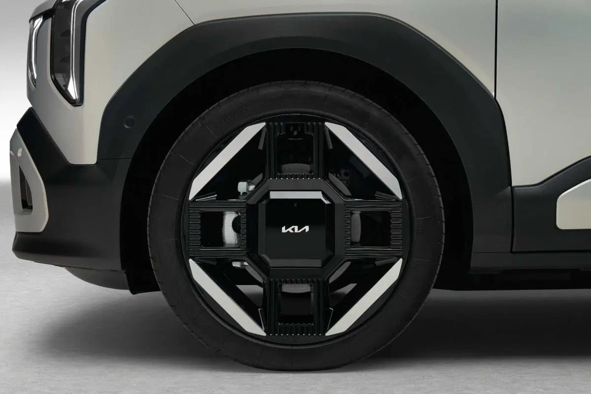 Kia EV2 si mostra per la prima volta dal vivo: ecco la versione finale (59)