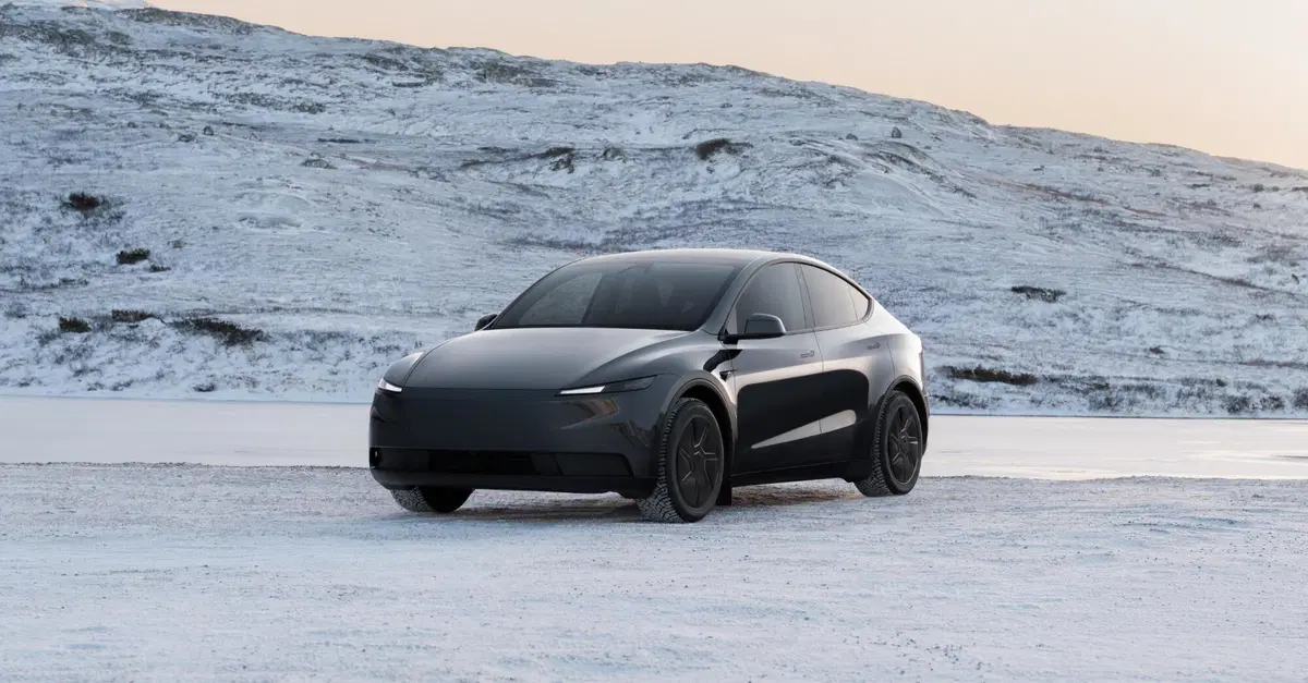 Tesla aggiorna la gamma: debutta la Model Y Standard Long Range a trazione posteriore con 657 km di autonomia