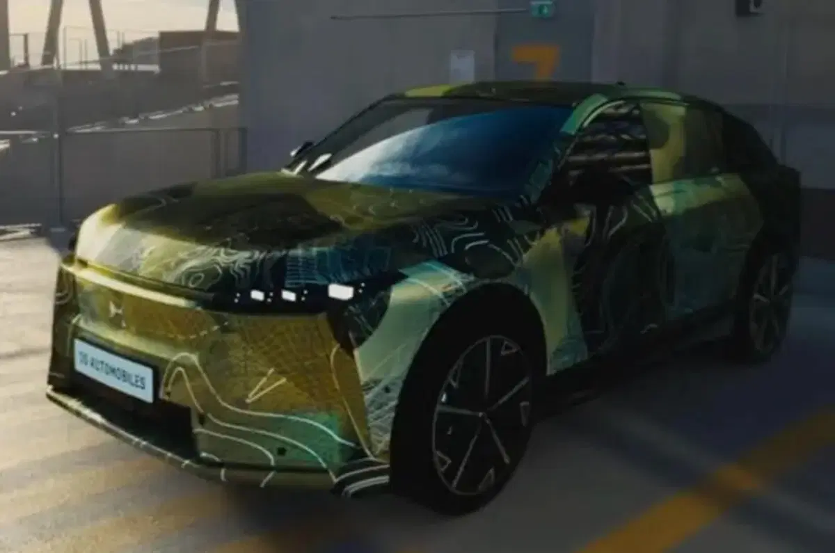 DS Automobiles: dal concept “Taylor Made N°4” alla nuova DS N°7 (2)