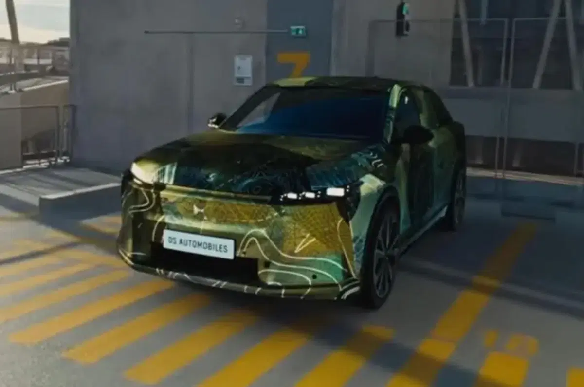 DS Automobiles: dal concept “Taylor Made N°4” alla nuova DS N°7 (4)