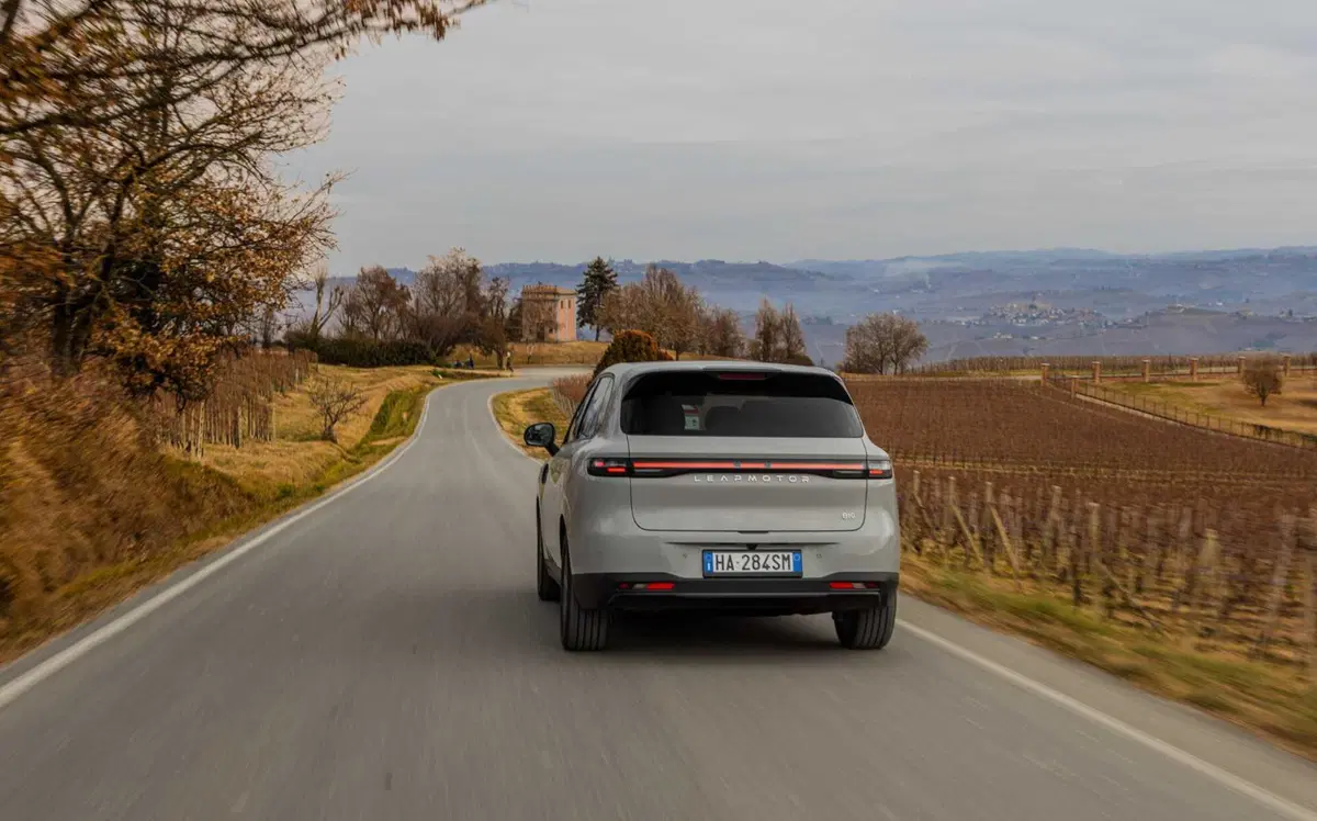 Leapmotor accelera in Europa: a Bruxelles 2026 debutta una gamma sempre più matura tra nuove elettriche e range extender (4)
