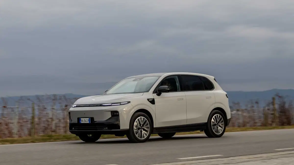 Leapmotor accelera in Europa: a Bruxelles 2026 debutta una gamma sempre più matura tra nuove elettriche e range extender (6)