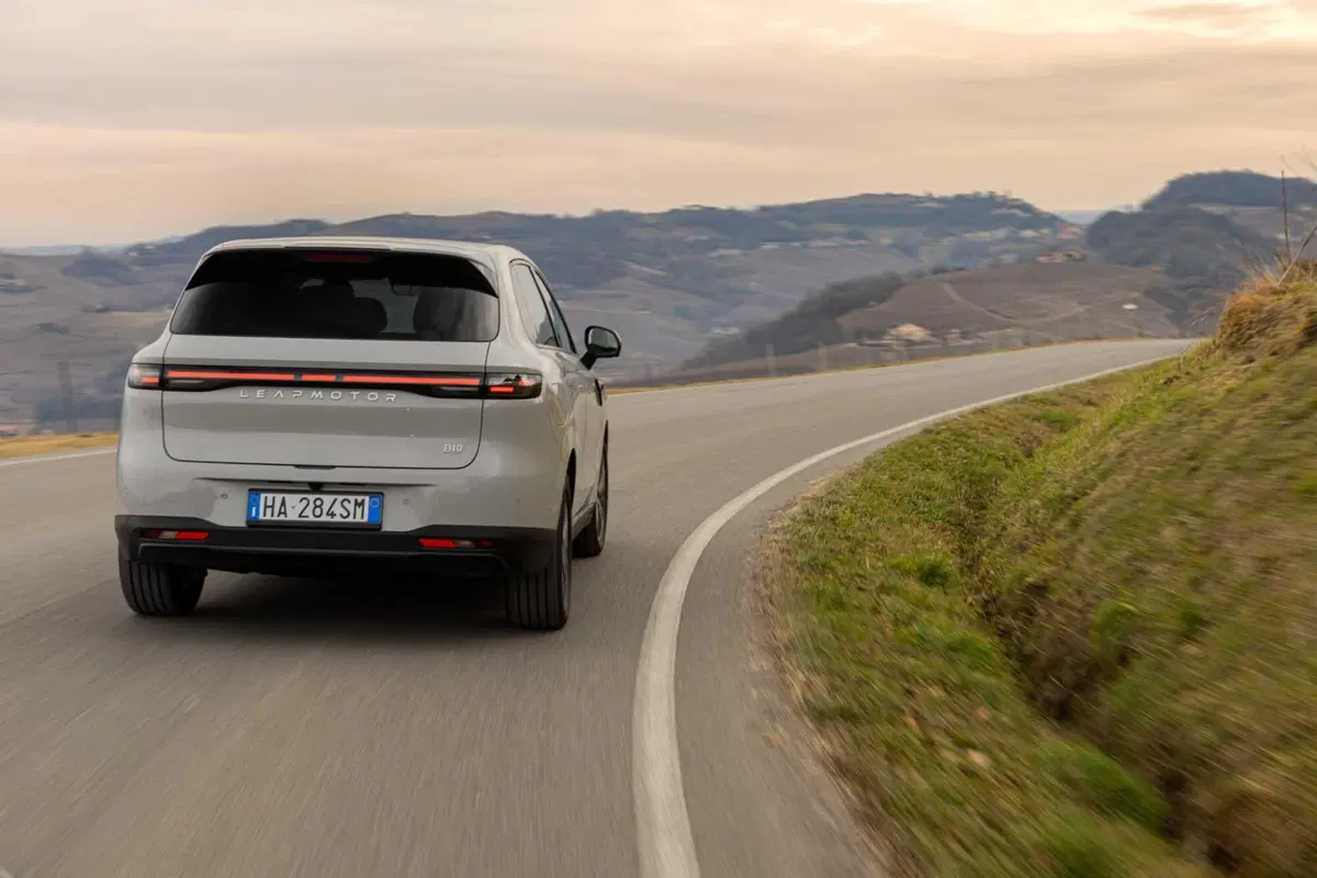 Leapmotor accelera in Europa: a Bruxelles 2026 debutta una gamma sempre più matura tra nuove elettriche e range extender (7)
