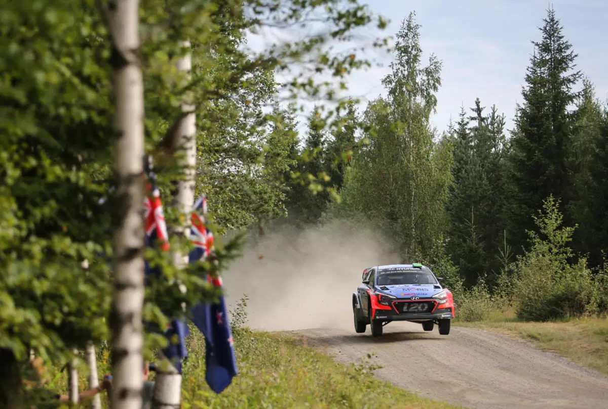 WRC 2016 con Hayden Paddon: Finlandia (5)