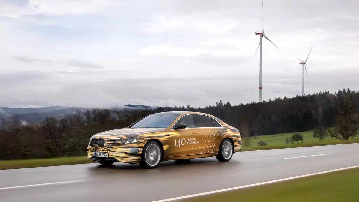 Mercedes-Benz Classe S 2026: arriva il restyling, ecco le foto spia ufficiali (3)