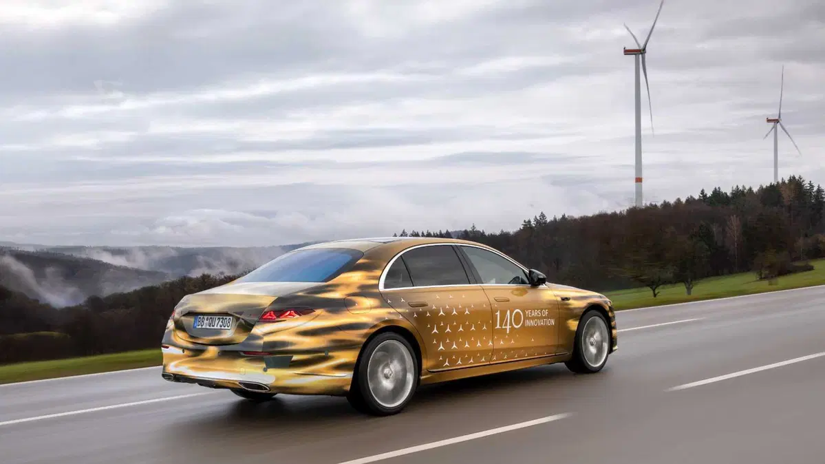 Mercedes-Benz Classe S 2026: arriva il restyling, ecco le foto spia ufficiali (5)