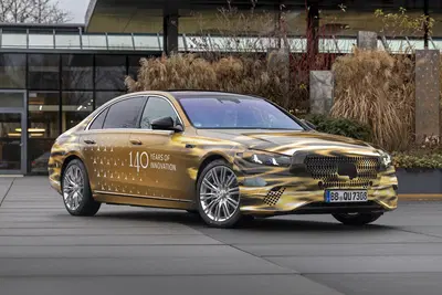 Mercedes-Benz Classe S 2026: arriva il restyling, ecco le foto spia ufficiali
