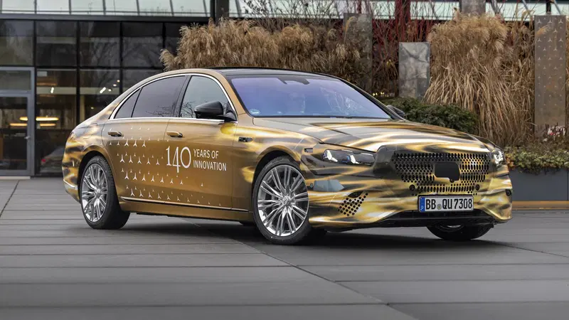 Mercedes-Benz Classe S 2026: arriva il restyling, ecco le foto spia ufficiali