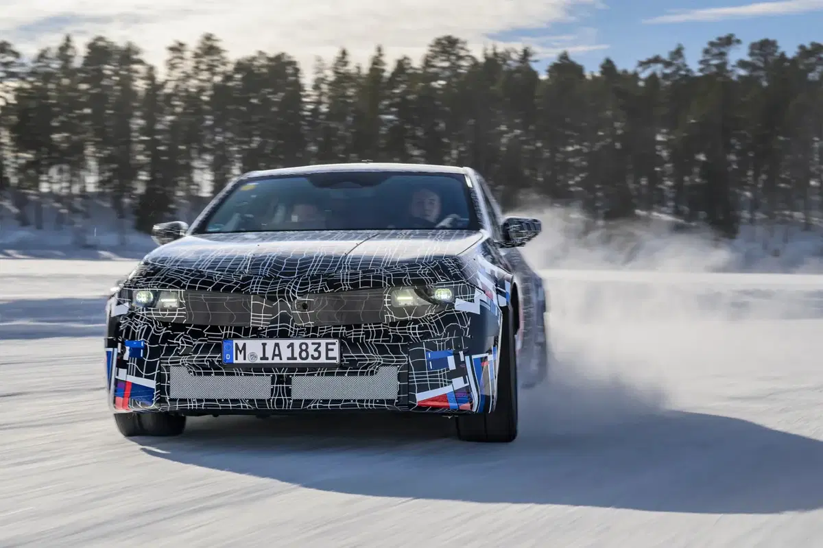 BMW M3 Elettrica: confermata con quattro motori e una batteria speciale (4)