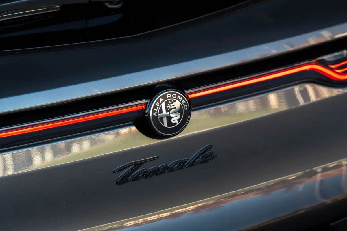 Alfa Romeo Tonale restyling USA: una sola ricetta, 2.0 turbo AWD e addio plug-in (26)