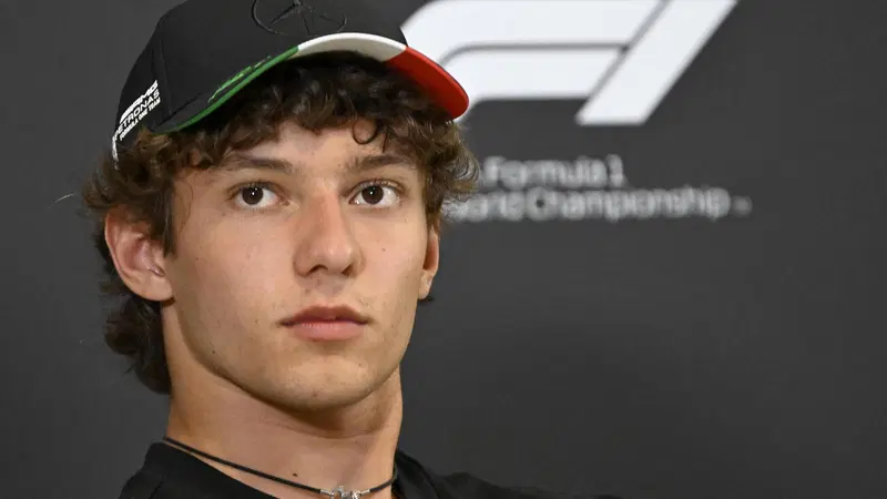 F1, &ldquo;Sar&agrave; una tempesta perfetta&rdquo;: Capelli predice un 2026 esplosivo per Kimi Antonelli