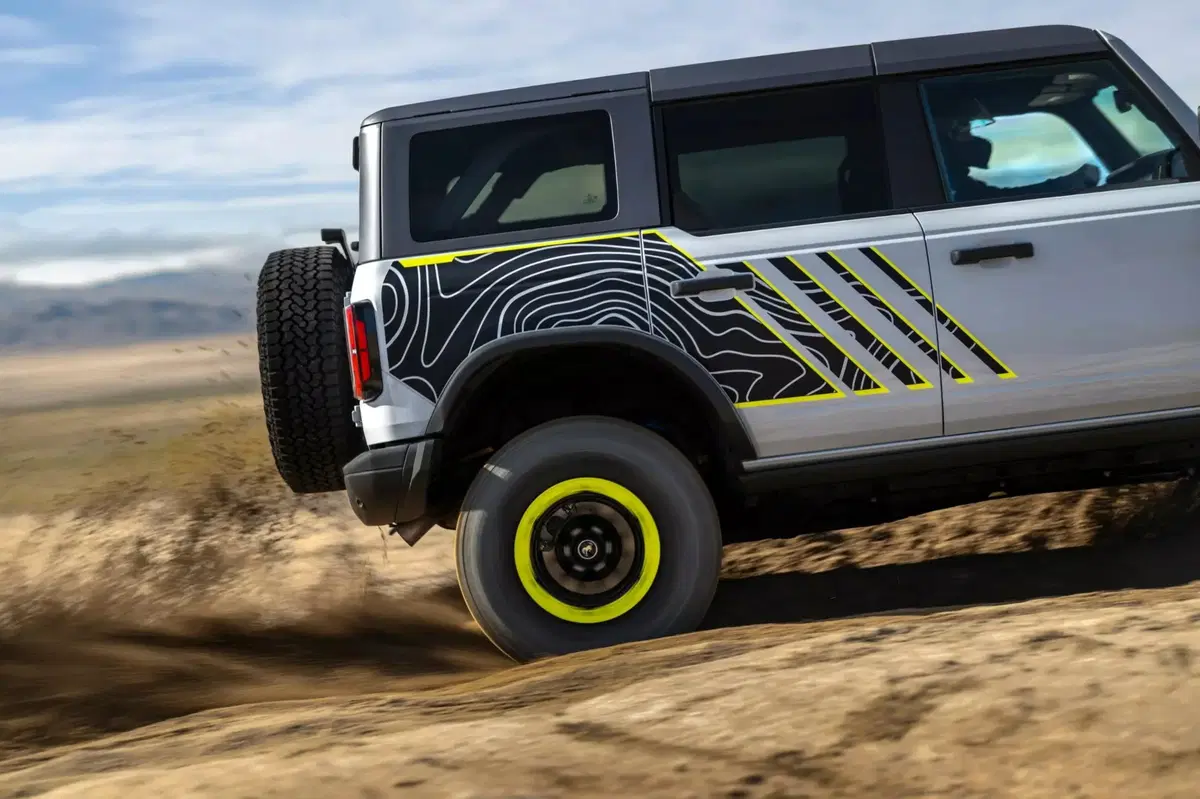 Ford Bronco RTR 2027: il SUV off‑road che sfida il Raptor ad un prezzo più accessibile (18)