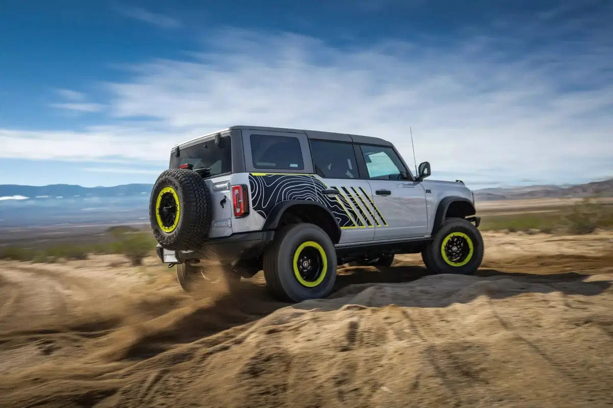 Ford Bronco RTR 2027: il SUV off‑road che sfida il Raptor ad un prezzo più accessibile (23)
