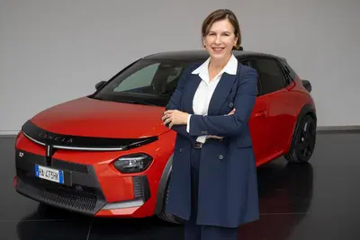 Stellantis, Lancia, in esclusiva parla la CEO Zerbi: &ldquo;Sulla Ypsilon arriva un nuovo motore. La squadra corse a Parigi? Il mondo &egrave; cambiato. Una nuova Thema? Meglio puntare sull&rsquo;eleganza inclusiva&rdquo;