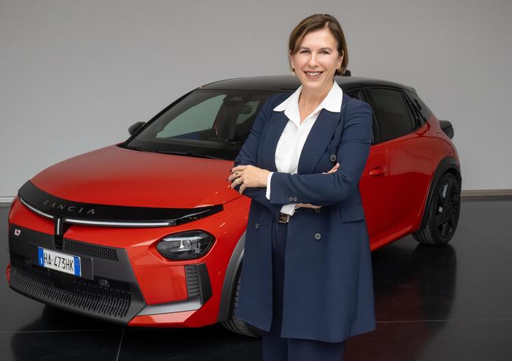 Stellantis, Lancia, in esclusiva parla la CEO Zerbi: “Sulla Ypsilon arriva un nuovo motore. La squadra corse a Parigi? Il mondo è cambiato. Una nuova Thema? Meglio puntare sull’eleganza inclusiva”