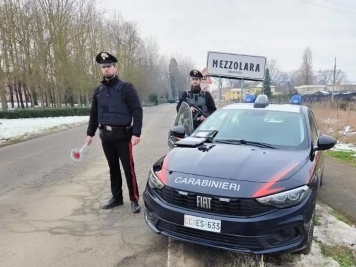 Bologna, polizze auto fantasma: scoperta una rete di 16 indagati dopo la denuncia di un 41enne