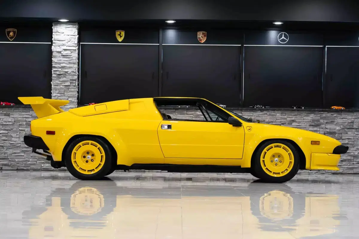Lamborghini Jalpa Giallo Fly: la supersportiva anni ’80 più rara che puoi comprare (6)