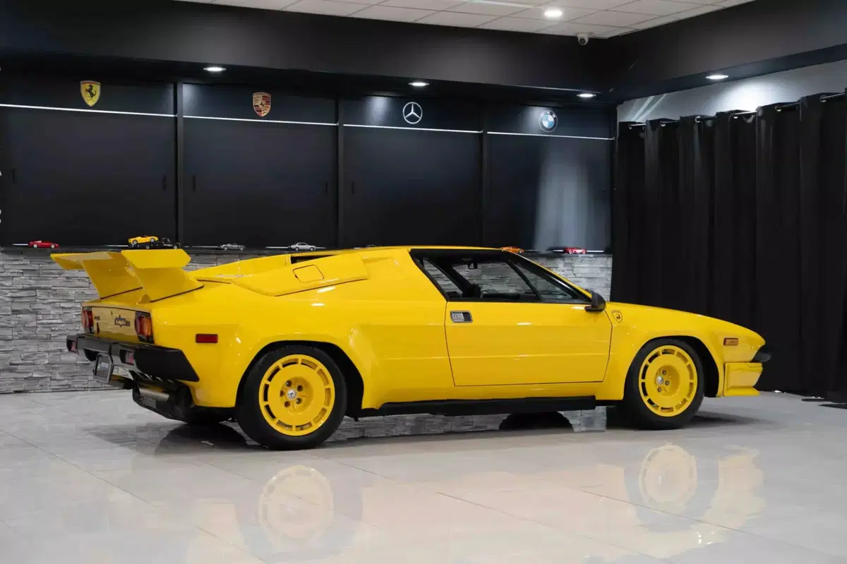 Lamborghini Jalpa Giallo Fly: la supersportiva anni ’80 più rara che puoi comprare (7)