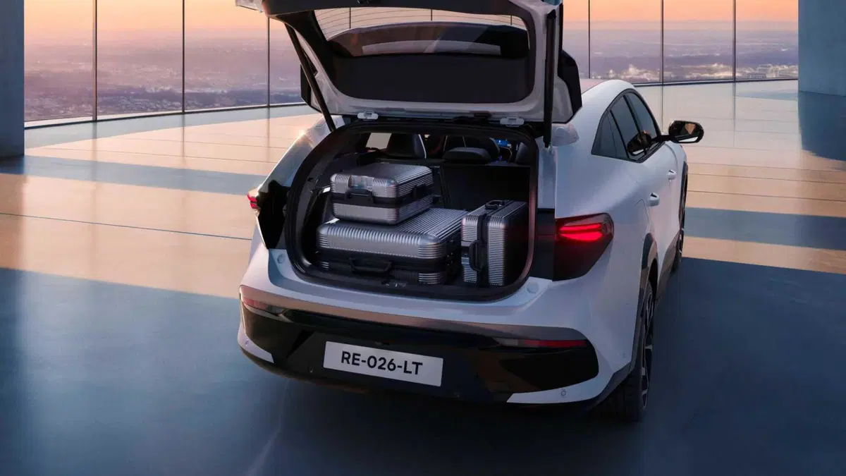 Renault Filante: il crossover da 250 CV che segna il ritorno della Losanga nel premium (8)