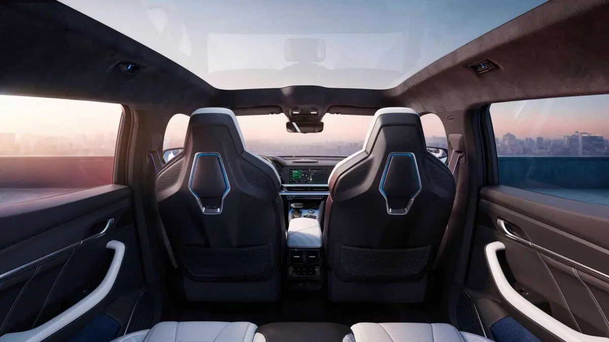 Renault Filante: il crossover da 250 CV che segna il ritorno della Losanga nel premium (22)