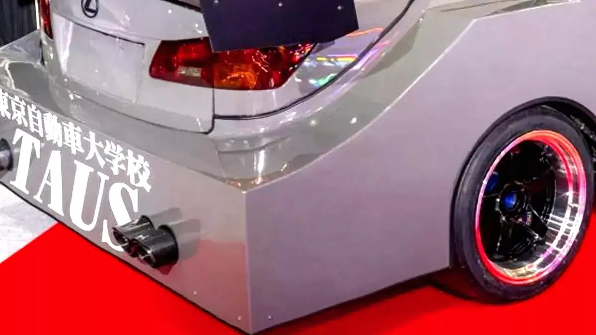 Questa Lexus sembra uscita da Minecraft: è l’auto più strana del Tokyo Auto Salon 2026