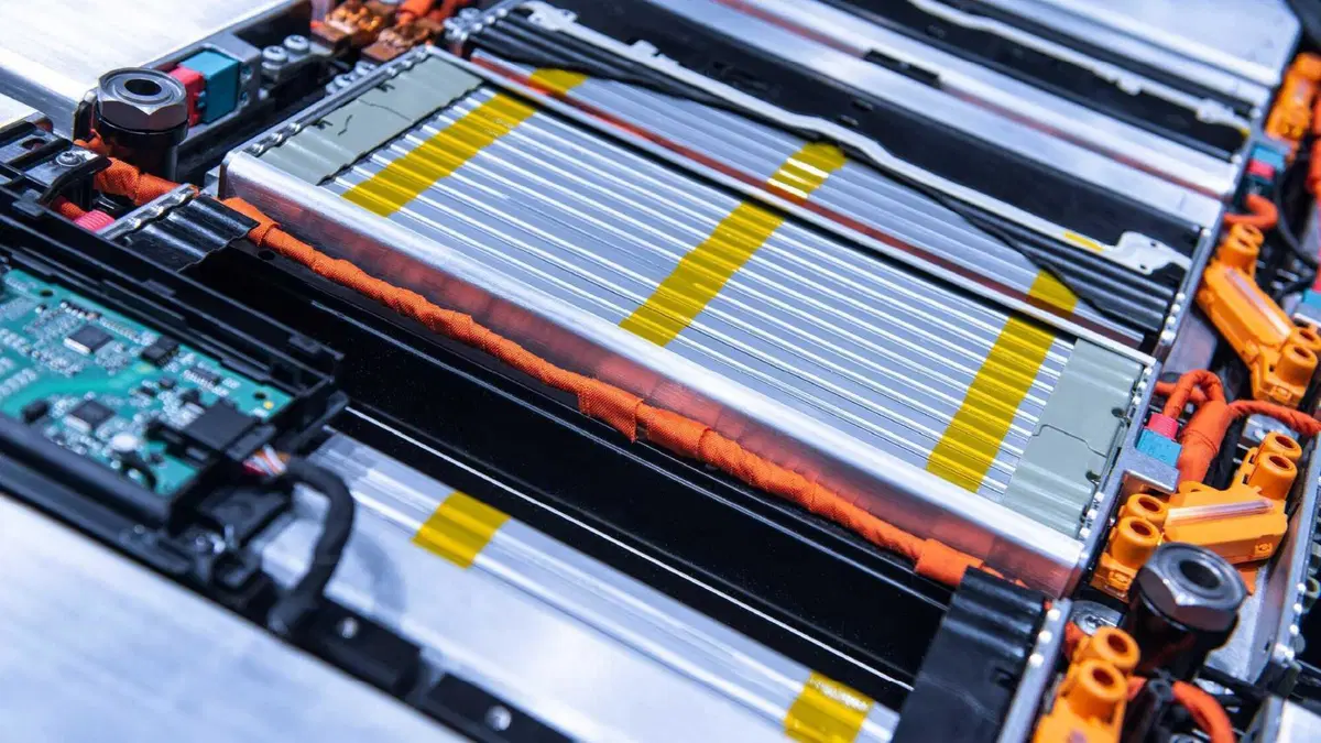 Batterie auto elettriche: quanto durano davvero? Uno studio su 22.700 veicoli svela la verità