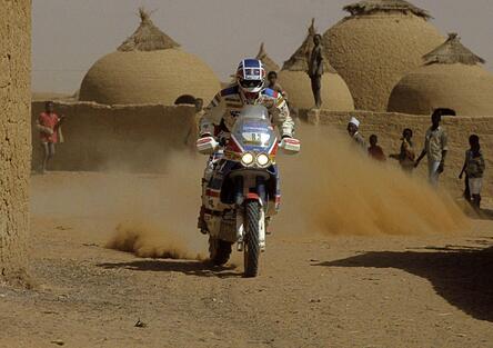 Dakar. La leggenda di Massimo Ormeni, il Mago delle Honda italiane, lo scopritore di Edi Orioli [VIDEO-ITV]